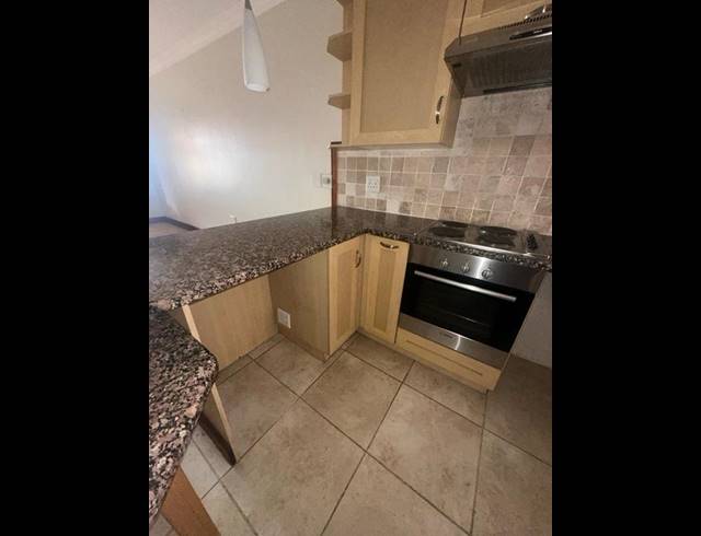 2 BEDROOM PROPERTY TO RENT IN NEWLANDS